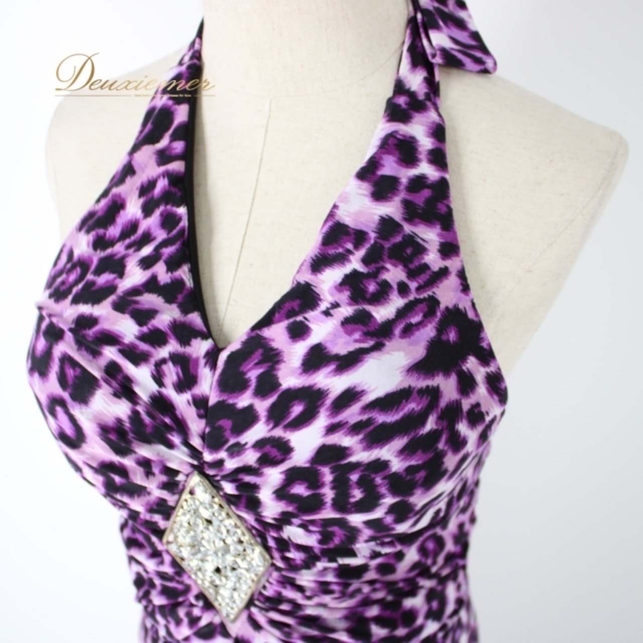 社交ダンス 衣装 スタンダード ドレス ワンピース パーティドレス 黒 紫 ホルターネック ブラック系 パープル系 ICHIOKU イチオク ヒョウ柄 レオパード 柄 発表会 用 ドレス セクシー フィット感 おしゃれ 普段使い オシャレ 着やすい 動きやすい ストレッチ カジュアル イベント 目立つ おすすめ バーゲン カラフル 夜会 結婚式 謝恩会 アウトドアイベント