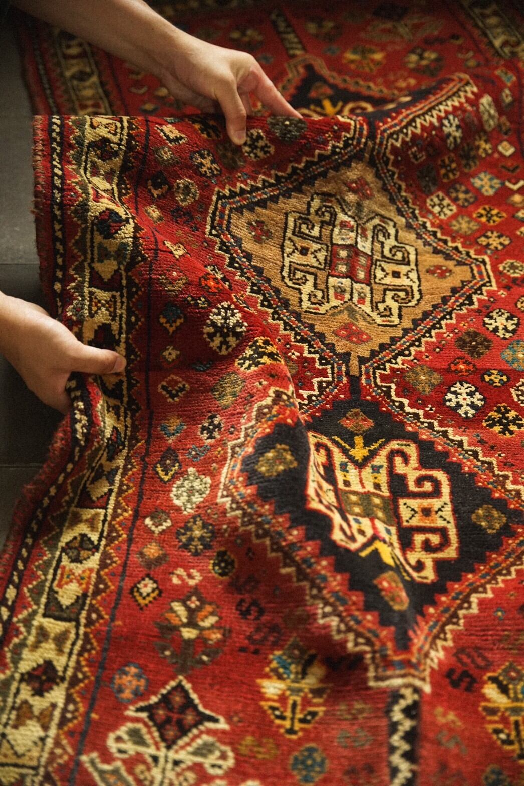 832 -Vintage Qashqai rug