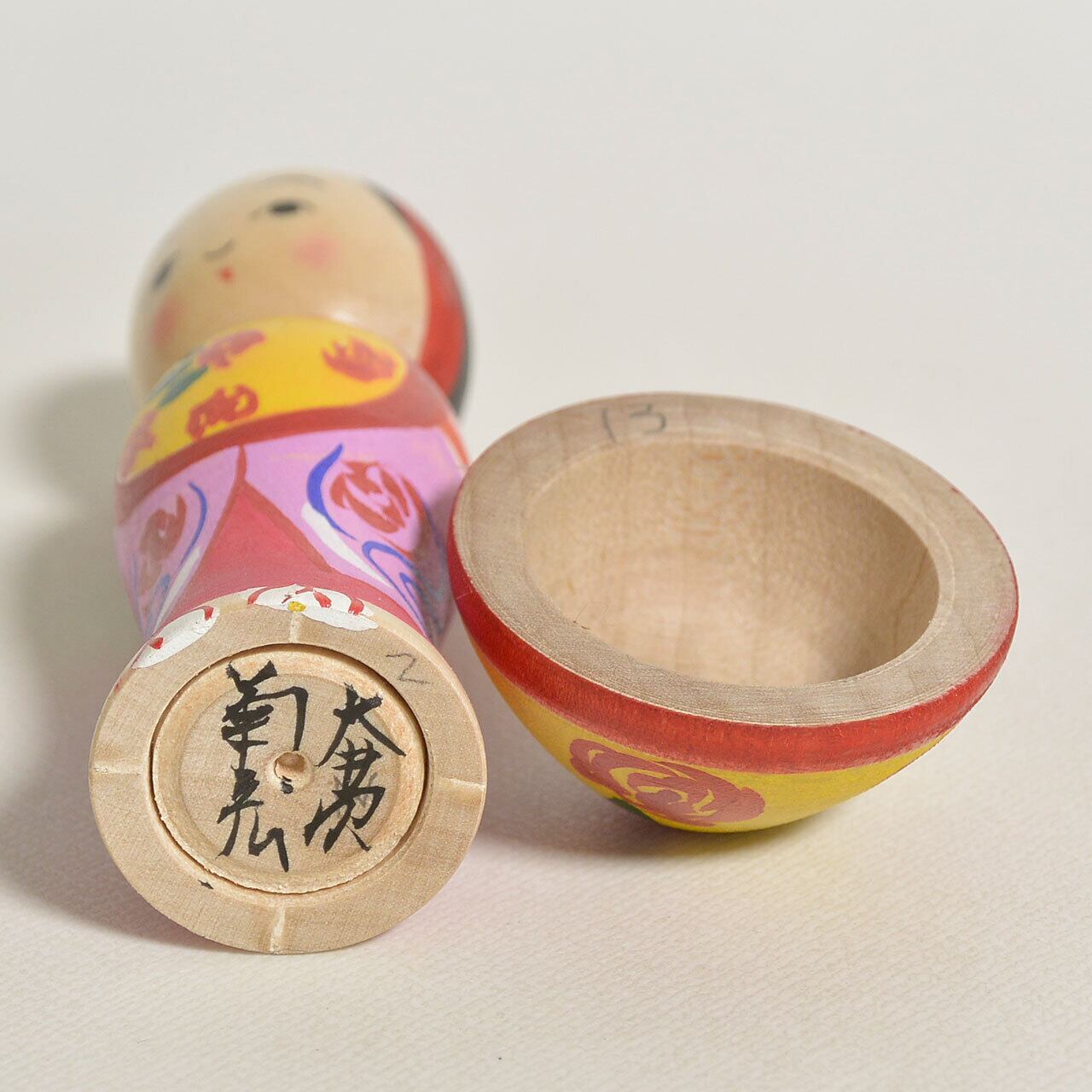 花笠こけし 約3寸 約9cm 志田菊宏 工人（蔵王高湯系）#0081 | コケシア