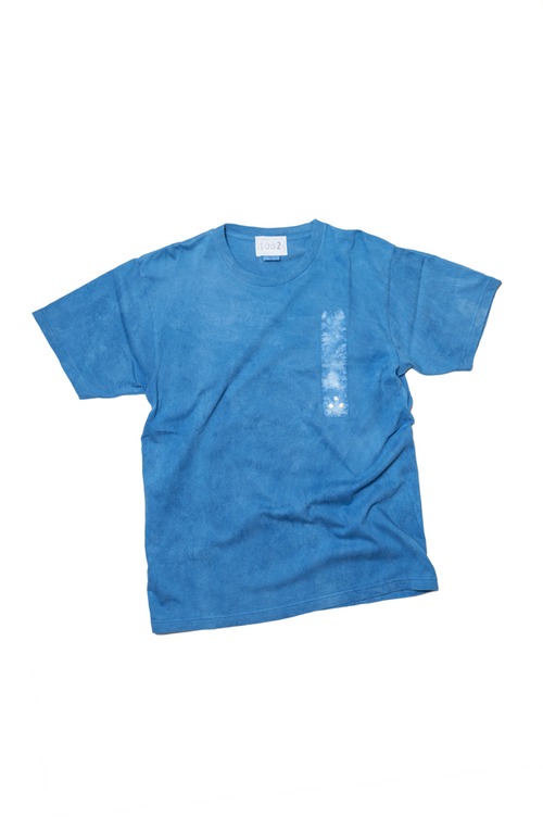 NO.1082　窓から見える花の藍染Tシャツ【Lサイズ】