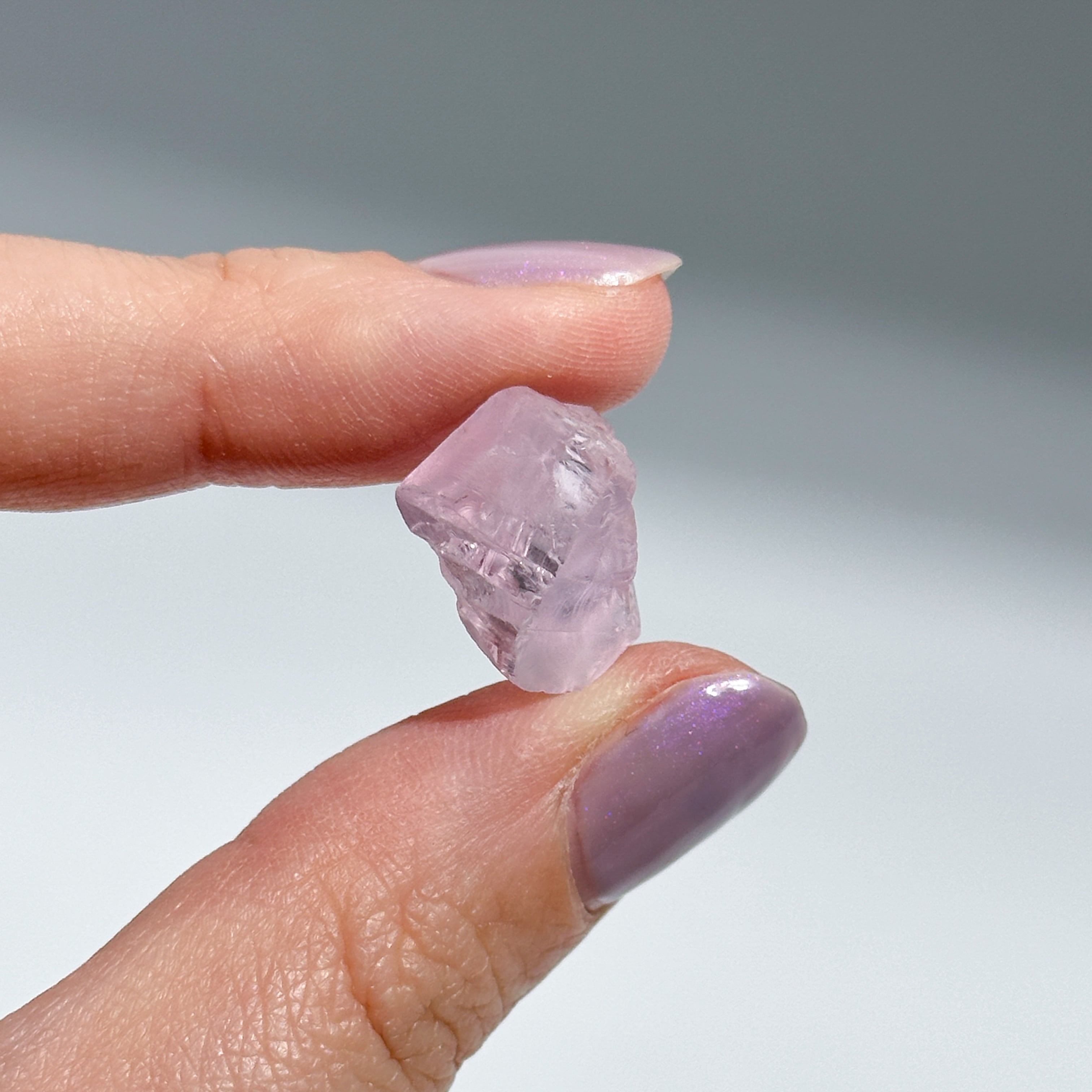 ハイクォリティ】クンツァイト 原石61◇ Kunzite ◇天然石・鉱物