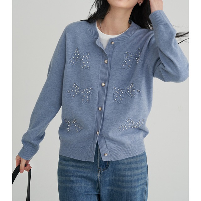 round neck knit cardigan