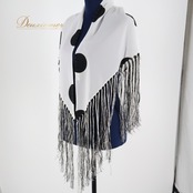 フラメンコ 衣装 シージョ ピキージョ 小物 ホワイト系 白 ブラック系 水玉模様 柄 アクセサリー 三角形 トライアングル フレコ ダンス イベント フラメンコ衣装 大きな水玉模様 練習 舞台 発表会 イベント用 おしゃれ デザイン フリンジ付き