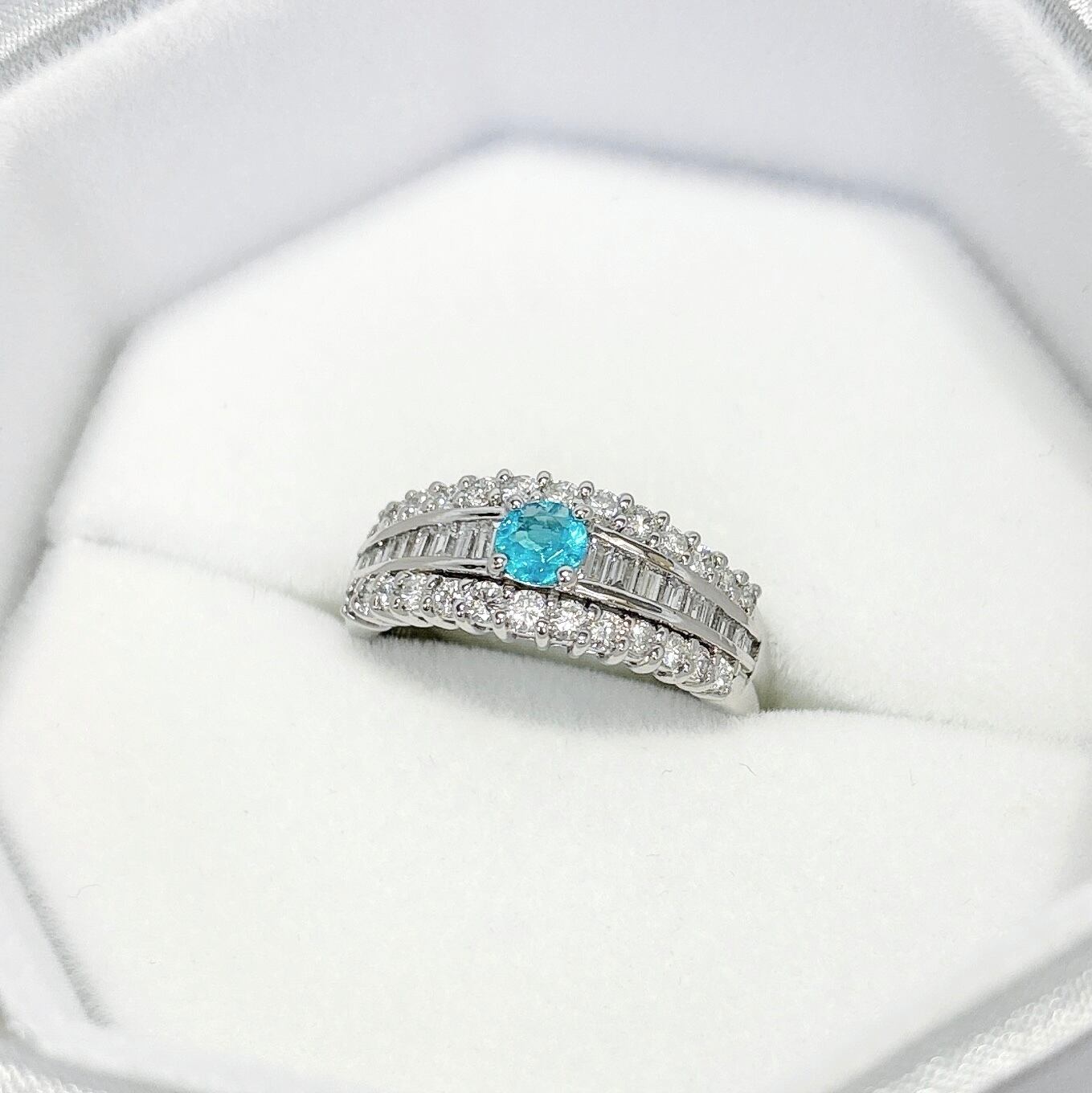 天然パライバトルマリン0.04ct 天然ダイヤモンド0.07ct PT950 天然パライバトルマリン0.04ct 天然ダイヤモンド0.07ct PT950