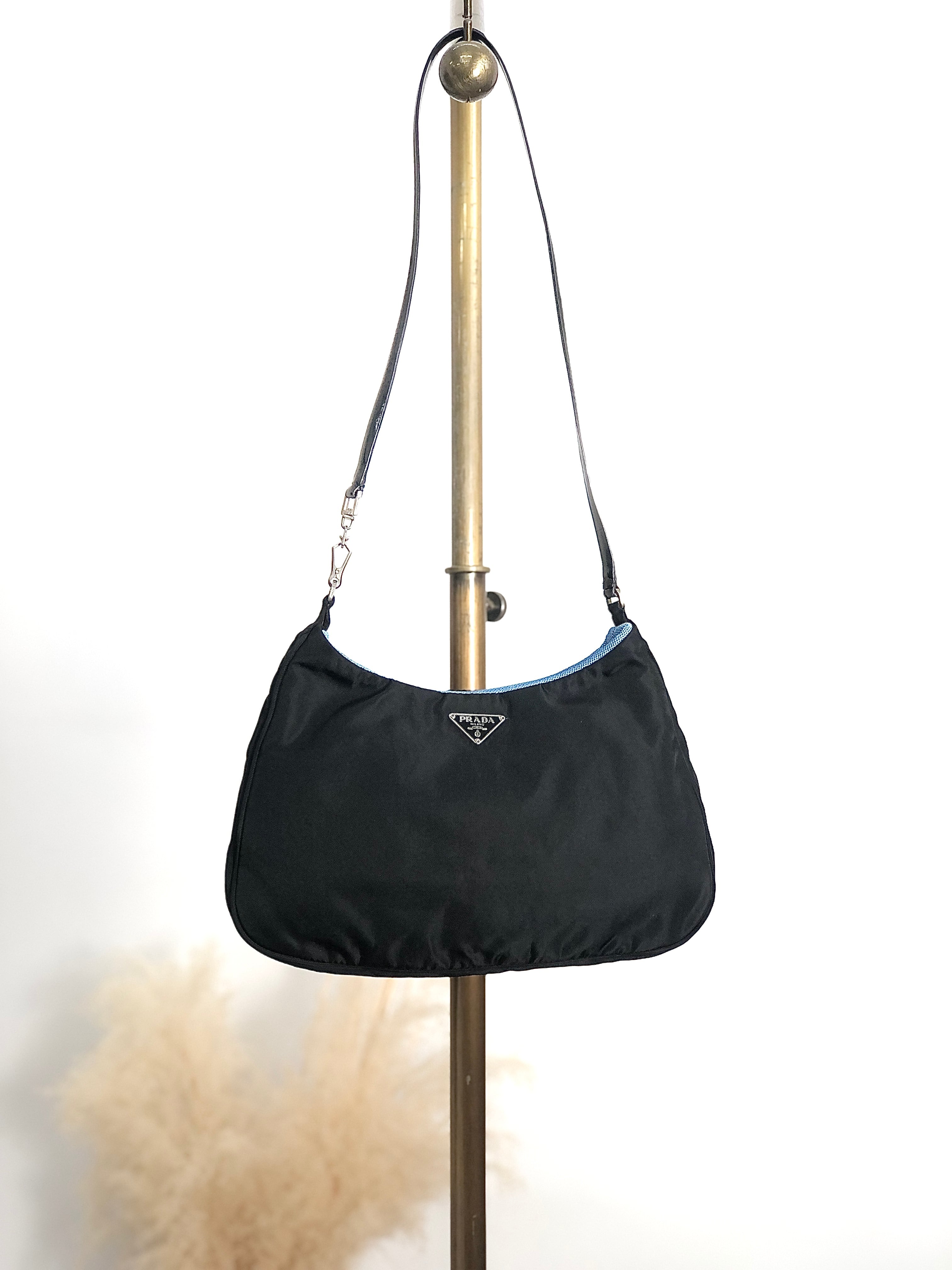 【希少❗️】vintage プラダ　ワンショルダーバッグ　プレートロゴ　ブラウン PRADA プラダ ショルダーバッグ ブラウン トライアングルロゴ