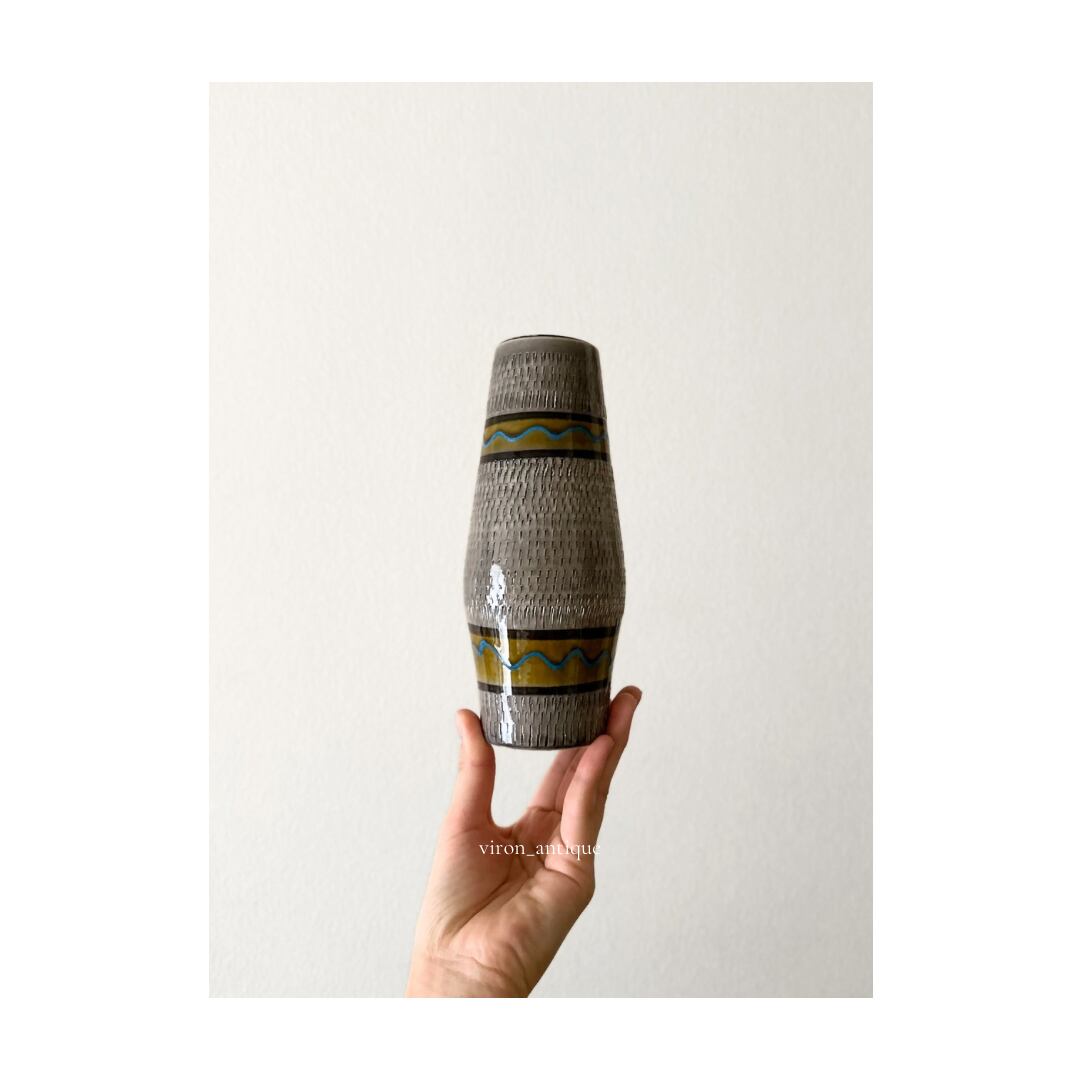 Bay Keramik / オリーブと空色ラインのフラワーベース slim