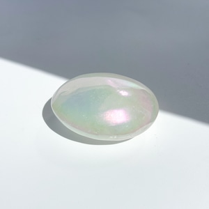 ぷっくり◇エンジェルオーラクォーツ パーム01◇ Angel Aura Quartz ◇天然石・鉱物・パワーストーン・インテリア