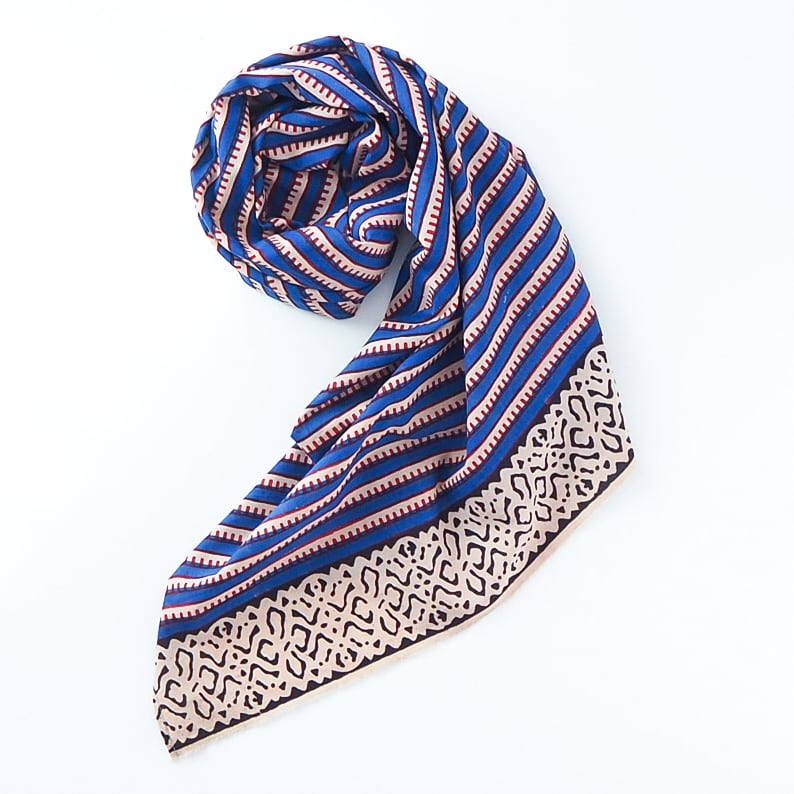 爽やかブルー アジアを纏う大判ストール