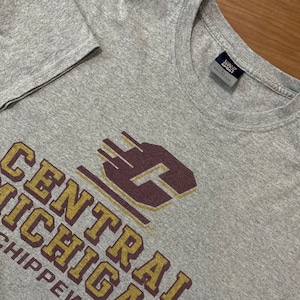 【MV SPORT】カレッジ セントラル・ミシガン大学 Tシャツ ロゴ Central Michigan Chippewas プリント XL US古着