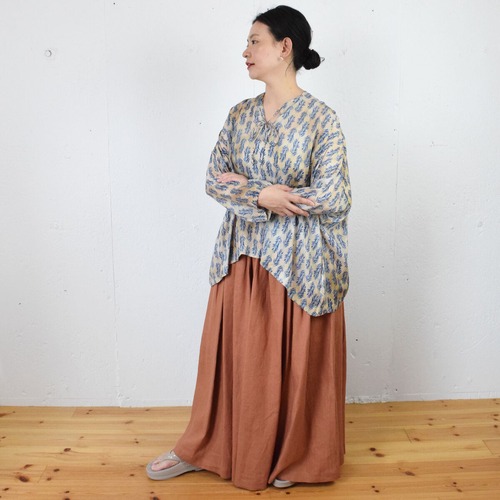 TOWAVASE(トワヴァーズ）Charlie Blouse 更紗プリント チュニックブラウス / BLUE
