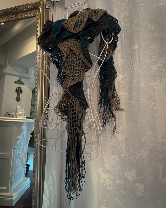 fairygrunge meshknit muffler Queens