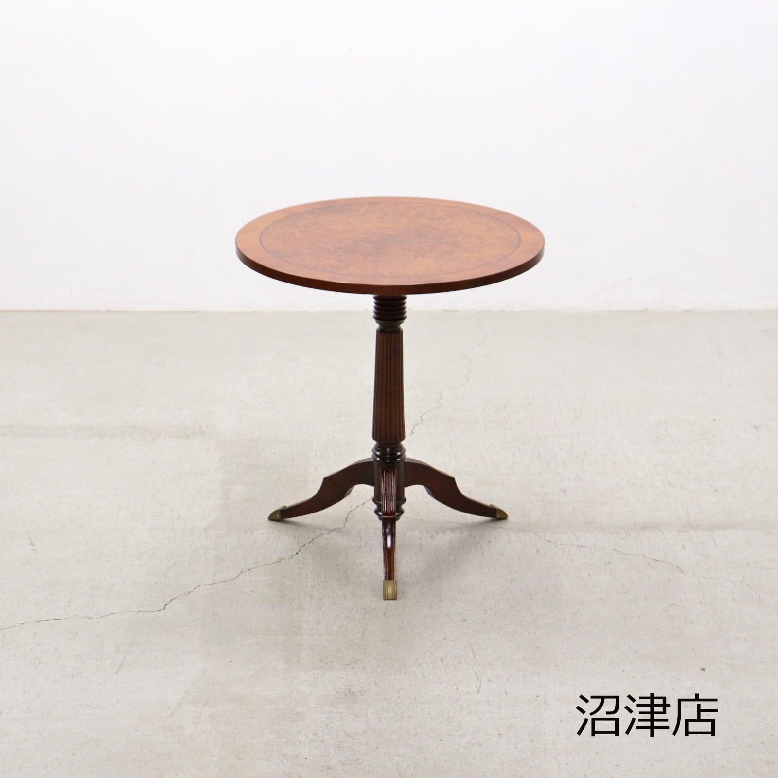 【沼津店】イタリア ウォールナット ラウンド クラシカル サイドテーブル 円卓 円形 ヴィンテージ RDT07042
