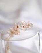 " 花、ひらり（sakura）耳飾り”