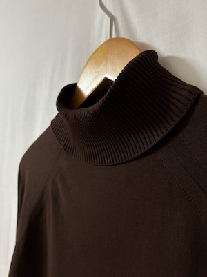 1970's Solid Color Turtle Neck Cut and Sewn
