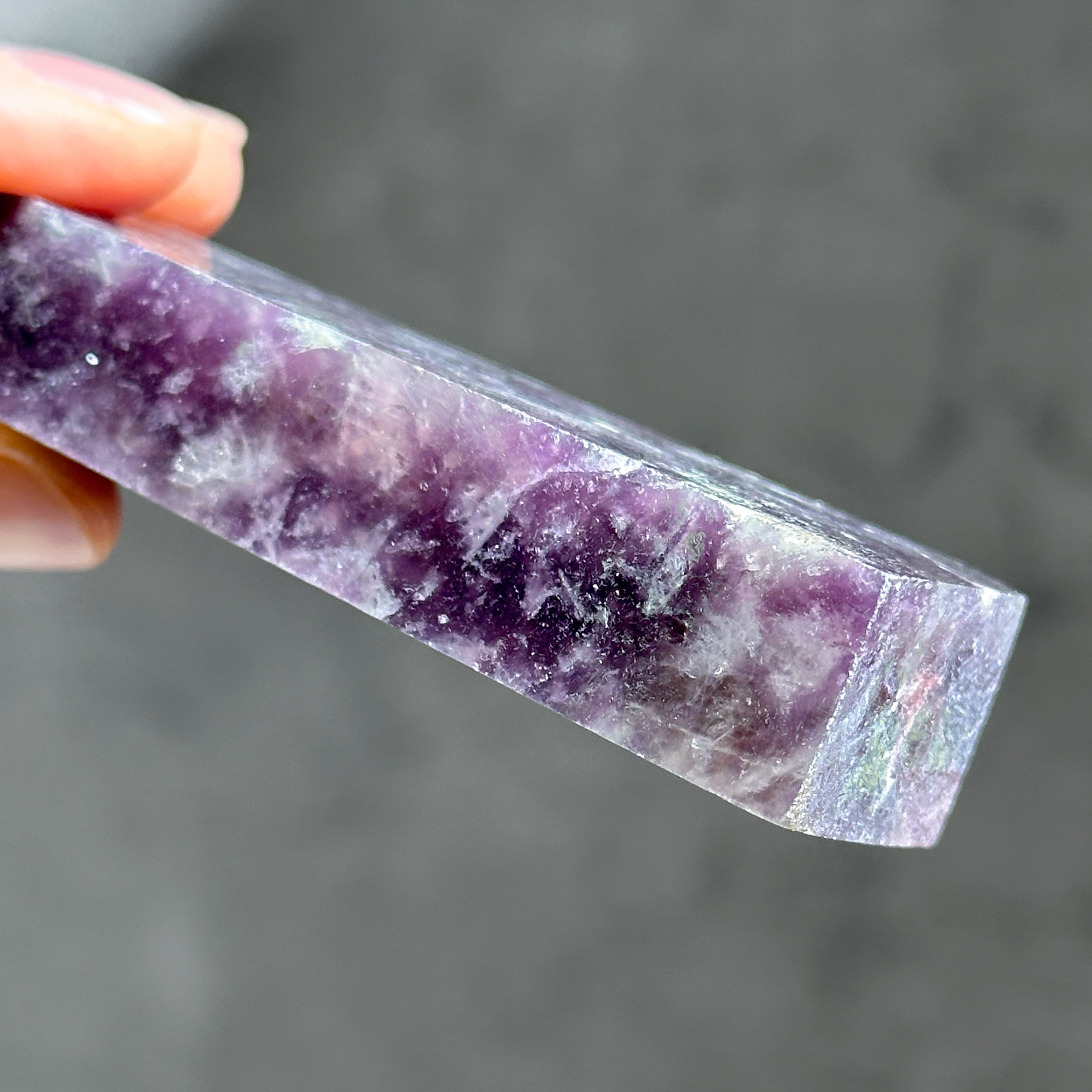 ユニコーンストーン タワー 81◇ Unicorn Stone ◇天然石・鉱物