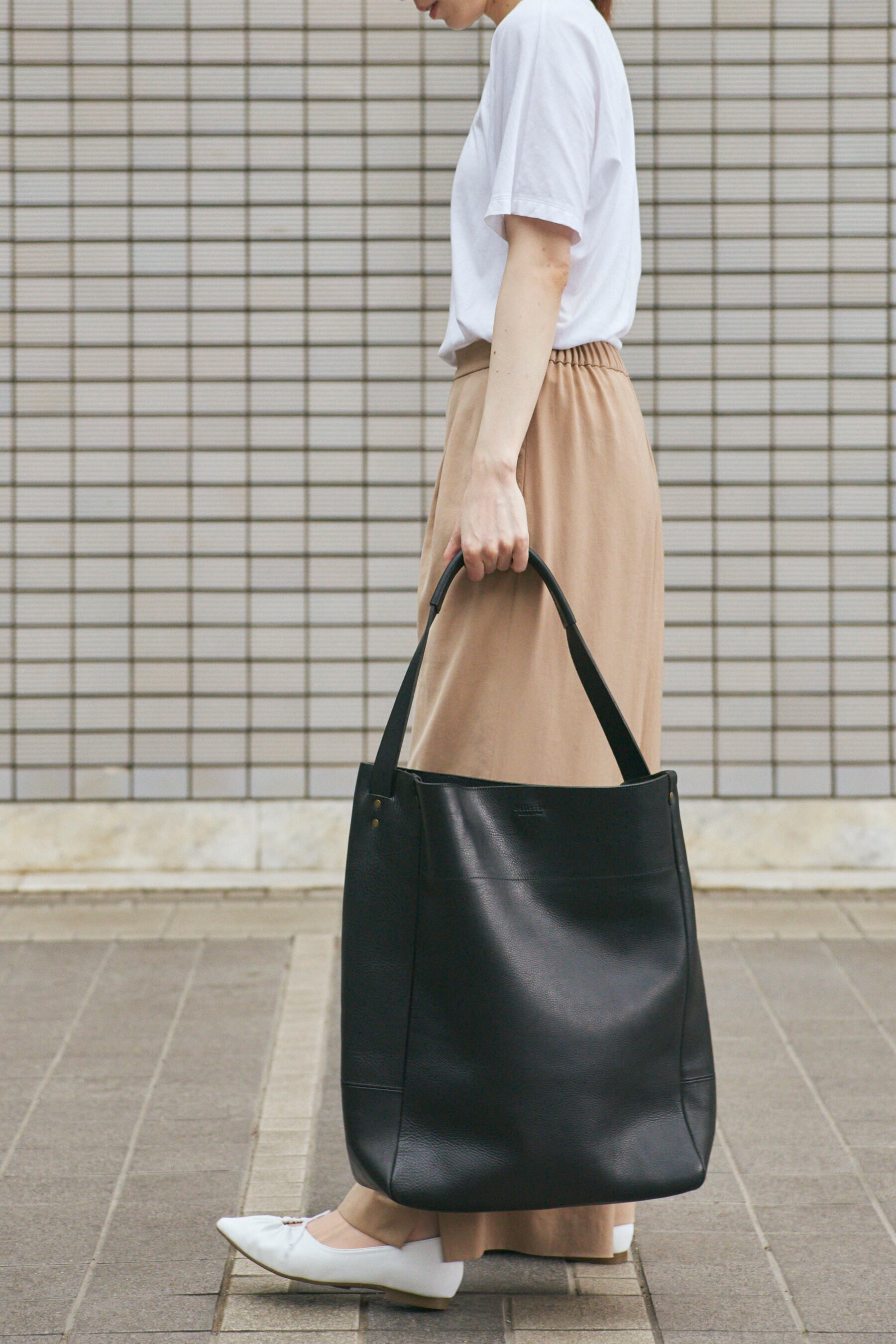 One shoulder tote bag】ワンショルダートートバッグ ブラック | Bellezza