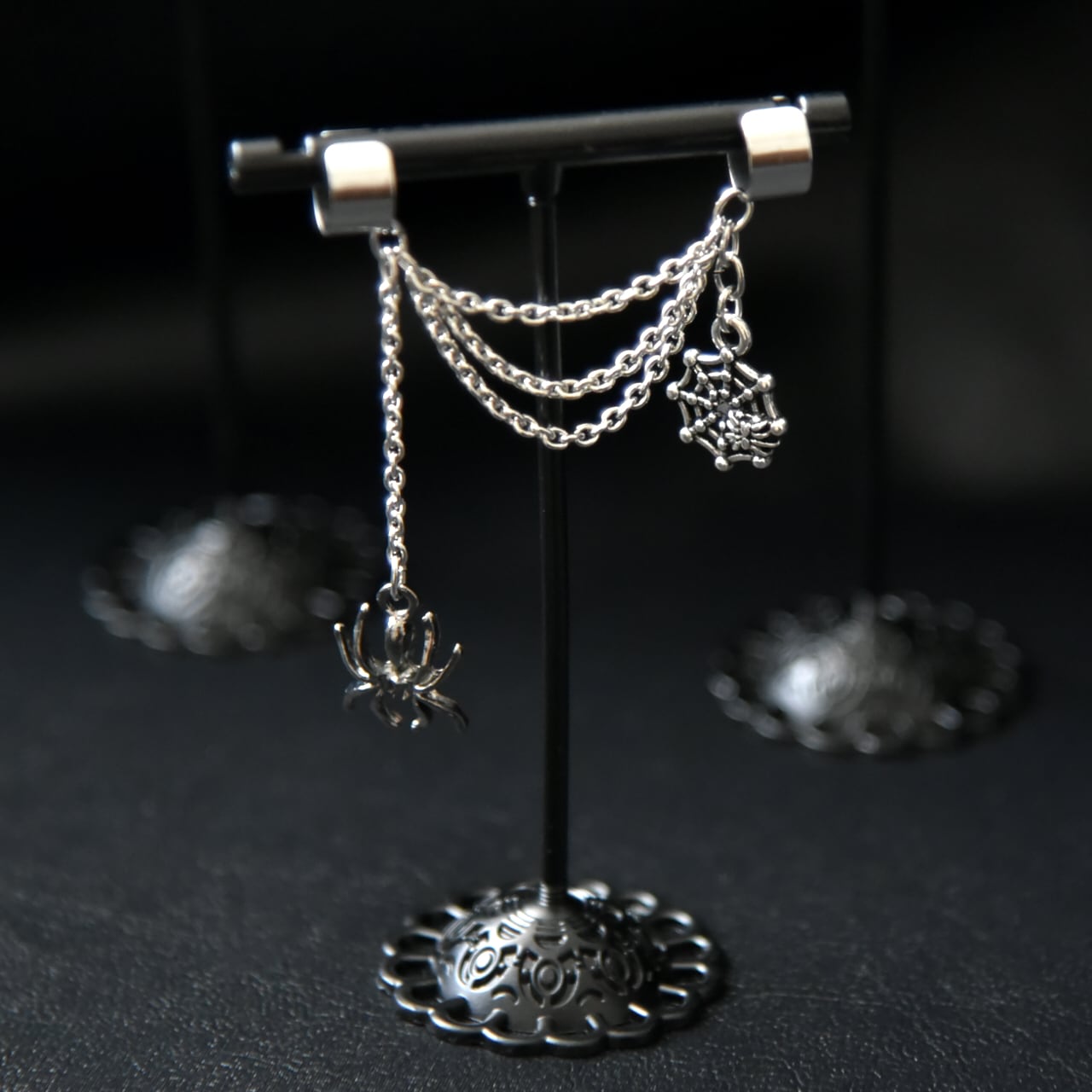 蜘蛛の巣｜チェーンの糸が垂れるダブルイヤーカフ／ノンホールピアス