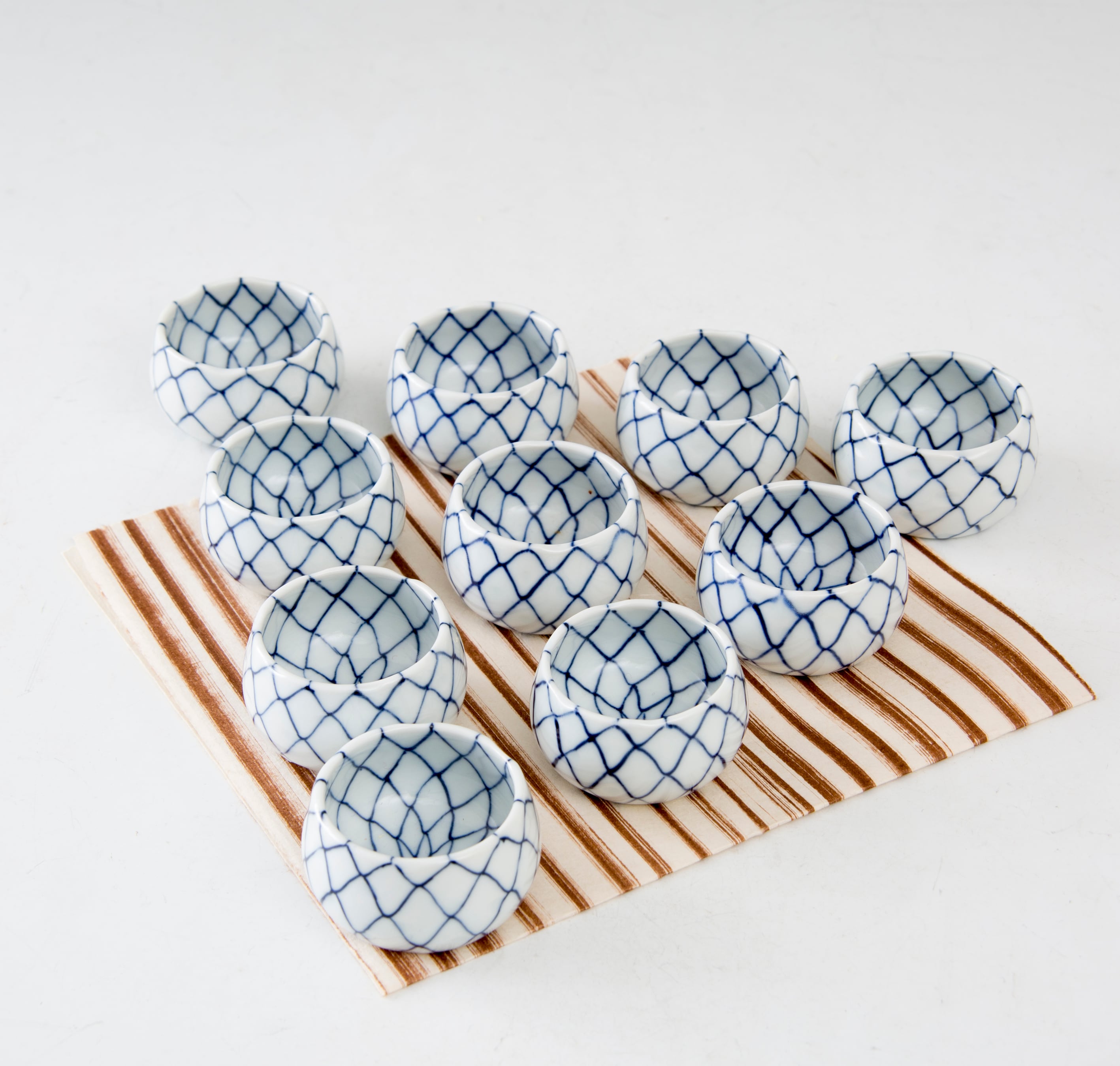 美術品 アンティーク 壺 ツボ 陶器 陶芸 和製 食器 染付焼き 加藤藤城 