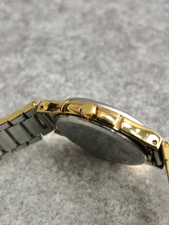 Yves Saint Laurent イヴ・サンローラン 腕時計 ゴールド ステンレススチール クウォーツ 281412 vintage ヴィンテージ オールド g43shg