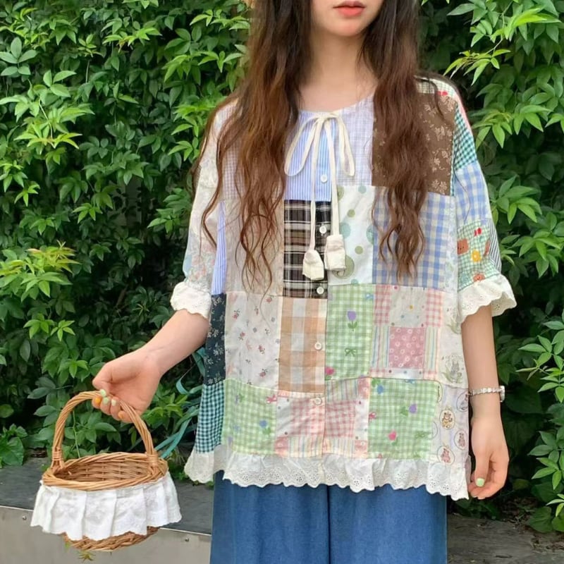 首元リボン付きパッチワーク花柄ブラウス W1929
