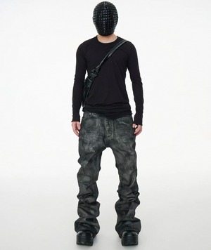 uneven pattern flare denim