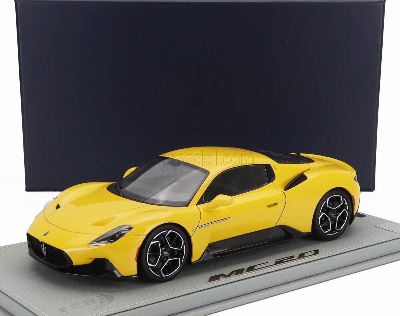 ミニカー 1/18 フェラーリ プロサングエ SUV BBR-MODELS 1/18 FERRARI