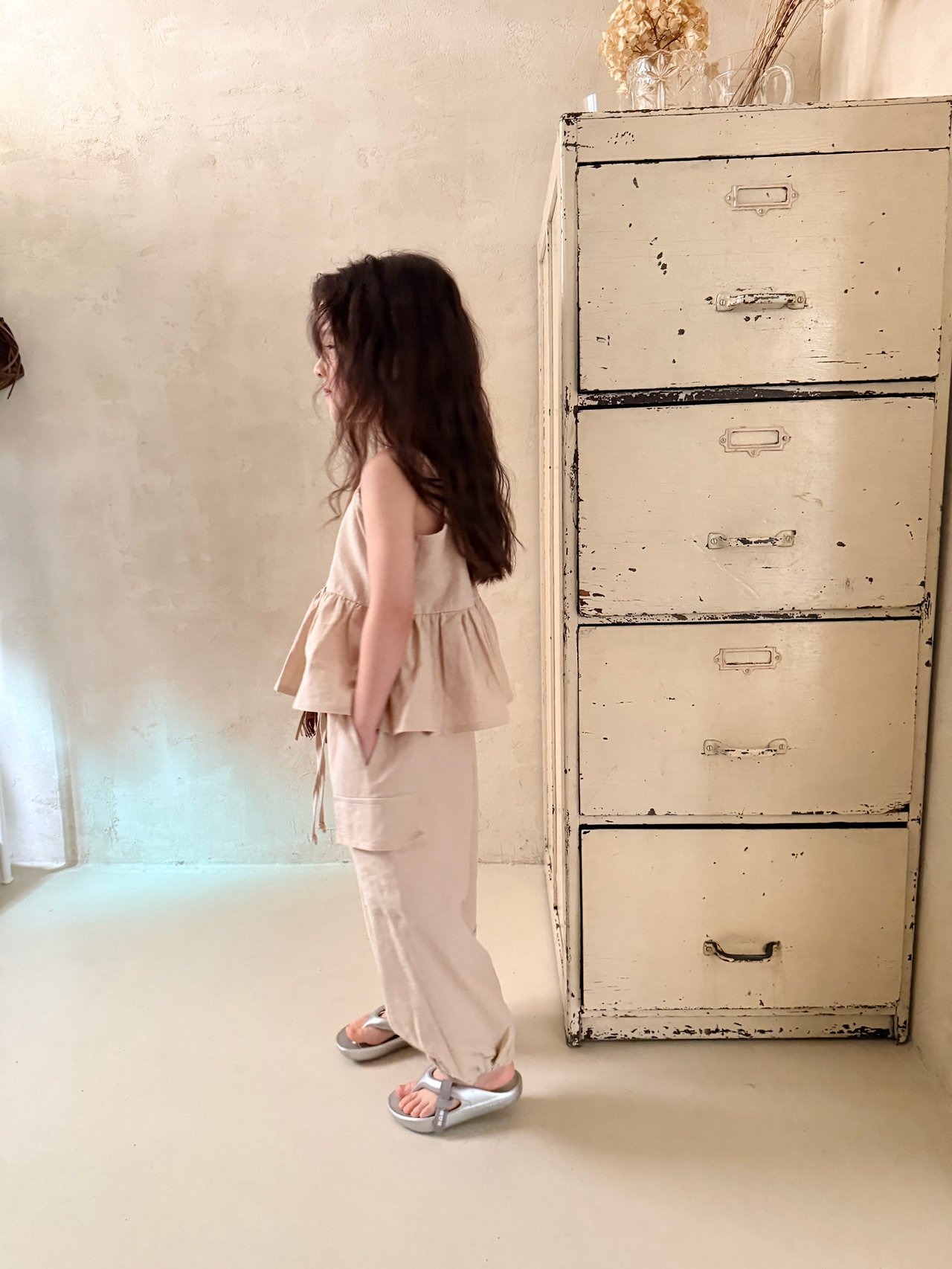 [COMMA] Linen Frill Sleeveless / [콤마] 린넨프릴나시