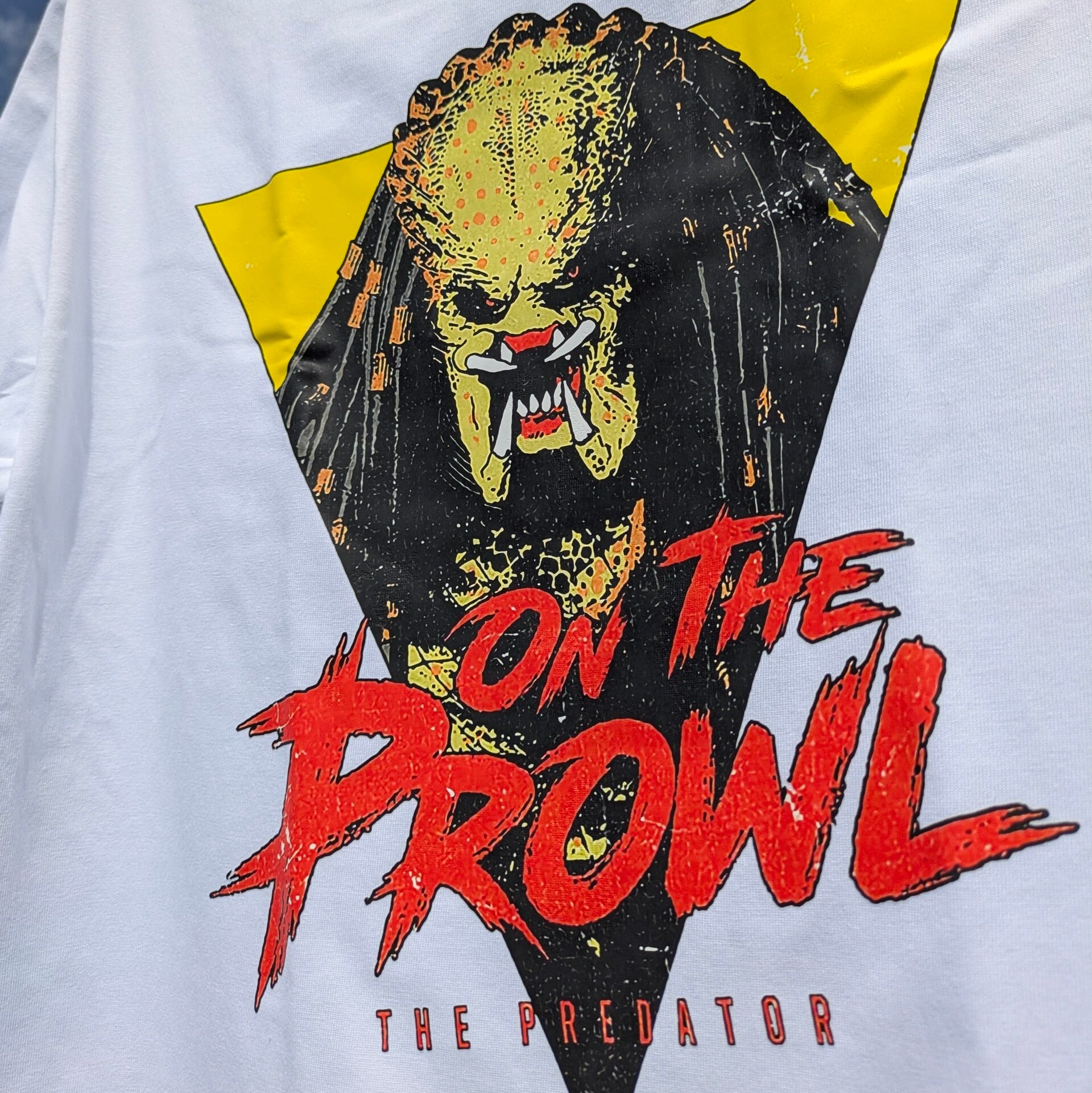 【 The Predator ( プレデター ) 】『 ON THE PROWL 』Tシャツ / 映画Tシャツ / 80'90' MOVIE / Tシャツ〚アメリカン雑貨 アメトイ〛