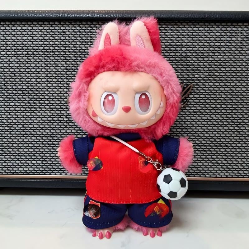 Labubu 1-3代用 サッカー トップス+パンツ+帽子+ボールチャーム+靴