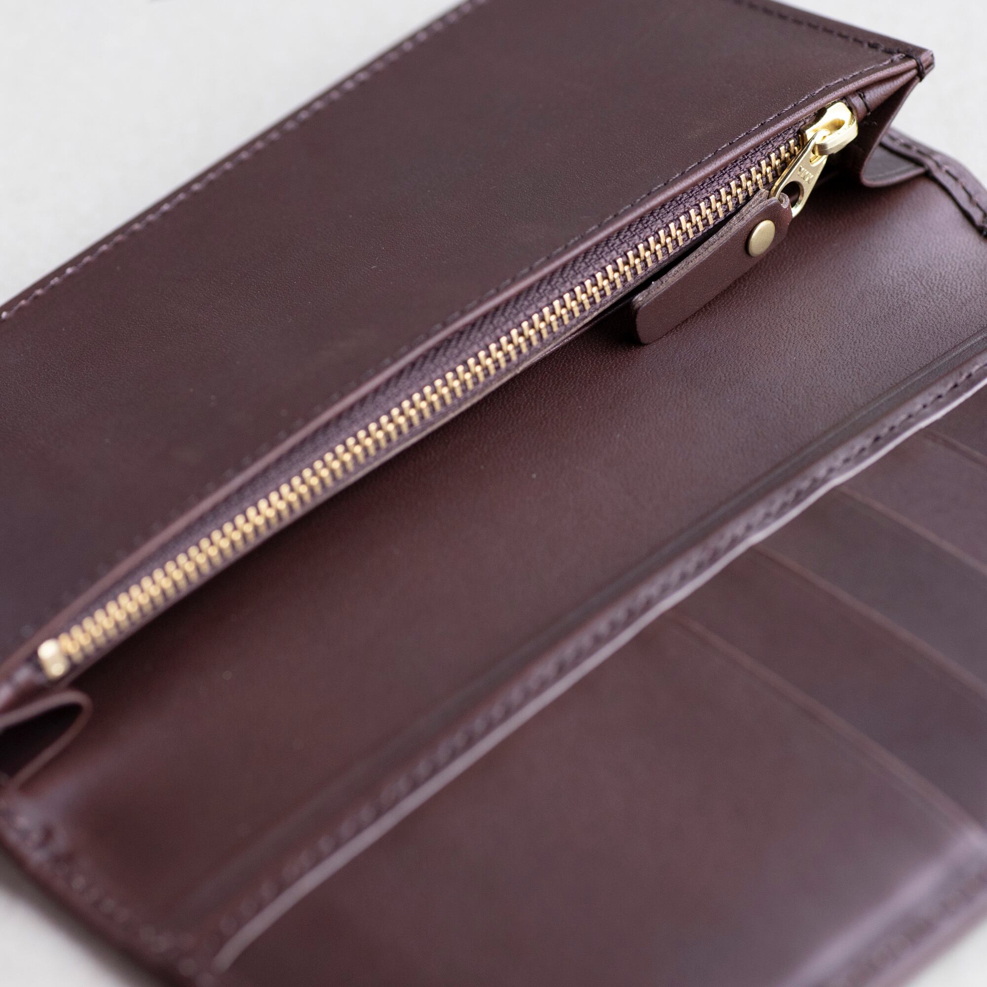 スリムロングウォレット (アラバスタレザー) 【aw-12hn】 | artigiano