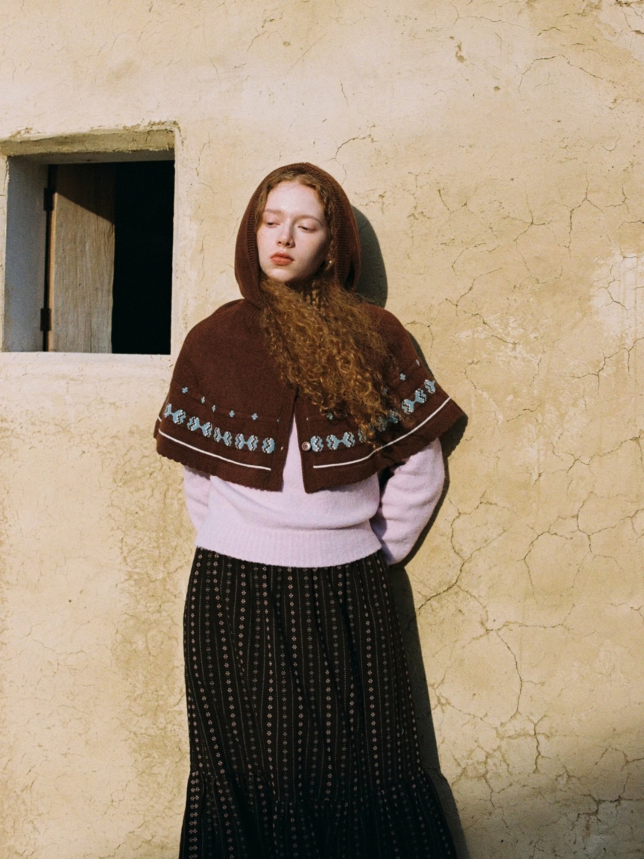 Nordique Jacquard Hooded Knit Cape F0865