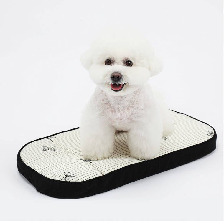 予約【ritogato】Pliant Buggy Cover-Up Cushion (Removable Cover) - Black