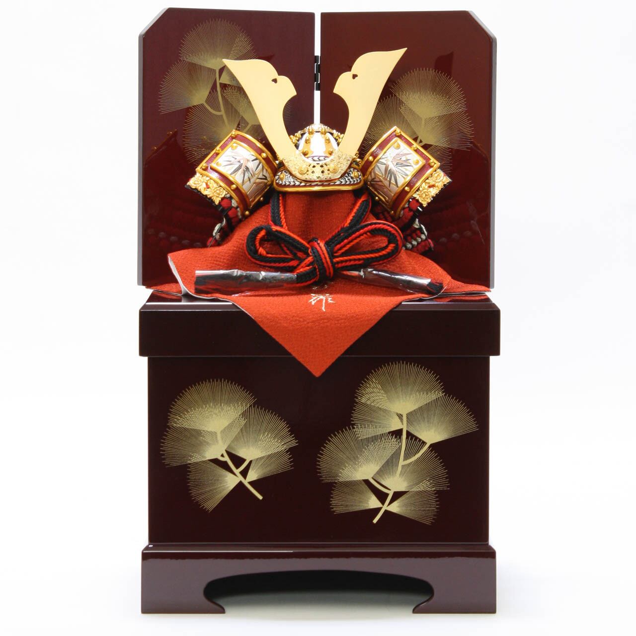 五月人形|コンパクト|おしゃれ|モダン|インテリア|プレミアム|こだわり|おすすめ|収納|作家|伝統工芸士《商品名》玉鳳作兜飾り(収納タイプ)5号溜塗彫金 竹 〔商品コード〕50605-0894 【品番】500894