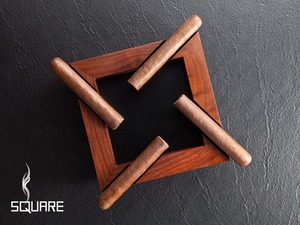 Rotational Walnut Cigar Ashtray "SQUARE" ／ 回転式ウォルナット製シガートレイ「スクエア」（葉巻用灰皿）