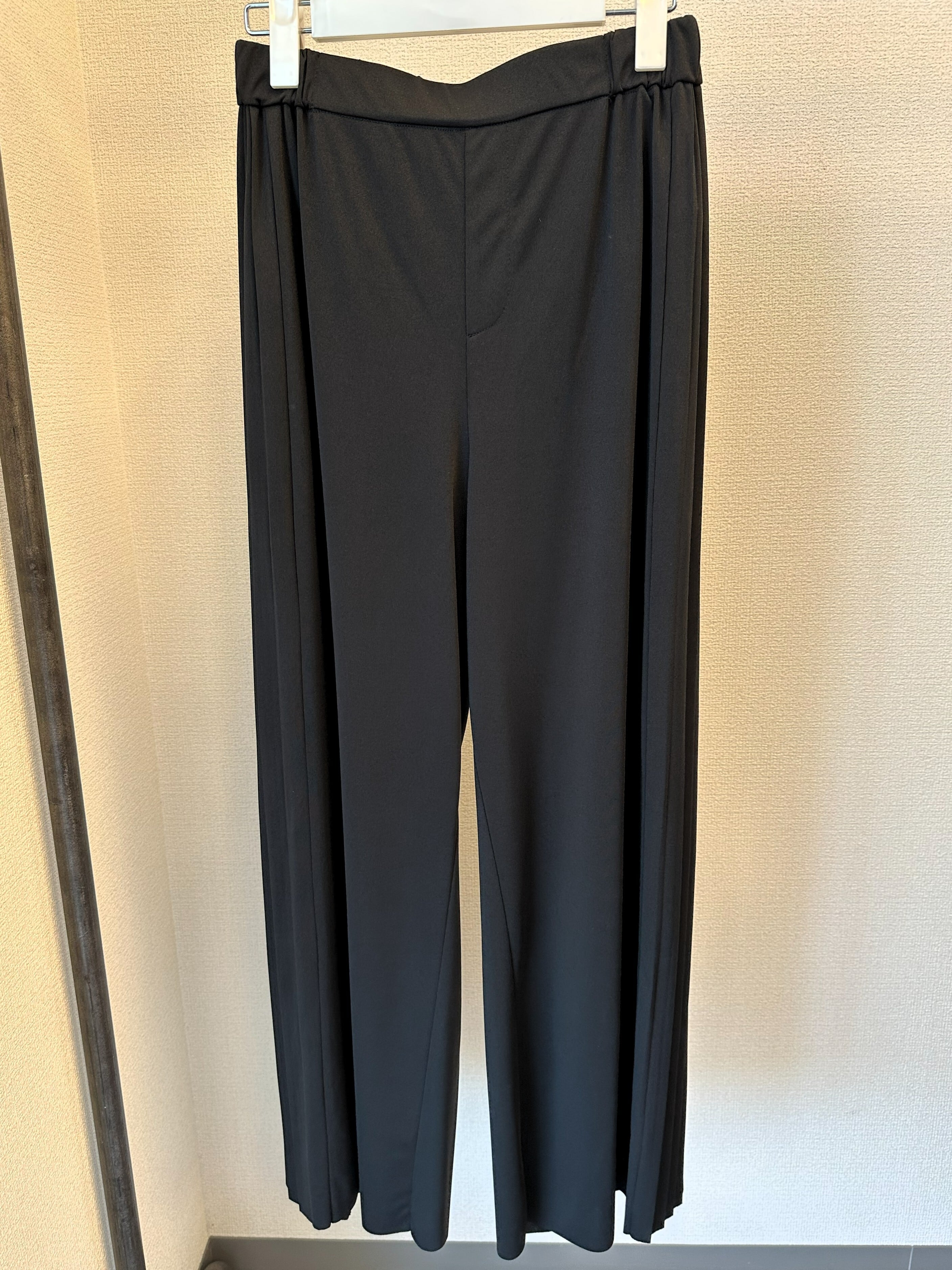 ジャージプリーツパンツ センタープリーツサイドラインワイドジャージパンツ / メンズ