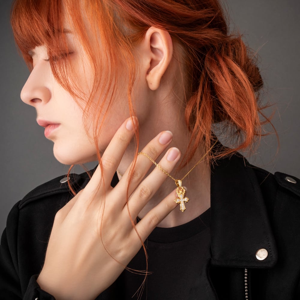 ペンダント売り上げランキング2位】タイニーパヴェクロスチャーム