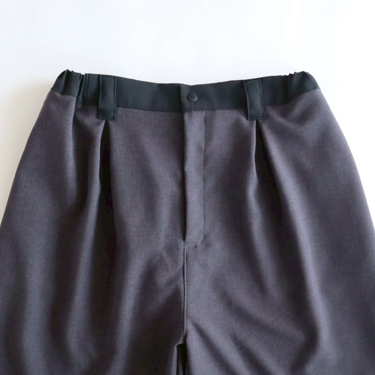 6月中旬までにお届け】nancoinancoi box tuck wide wide fit short