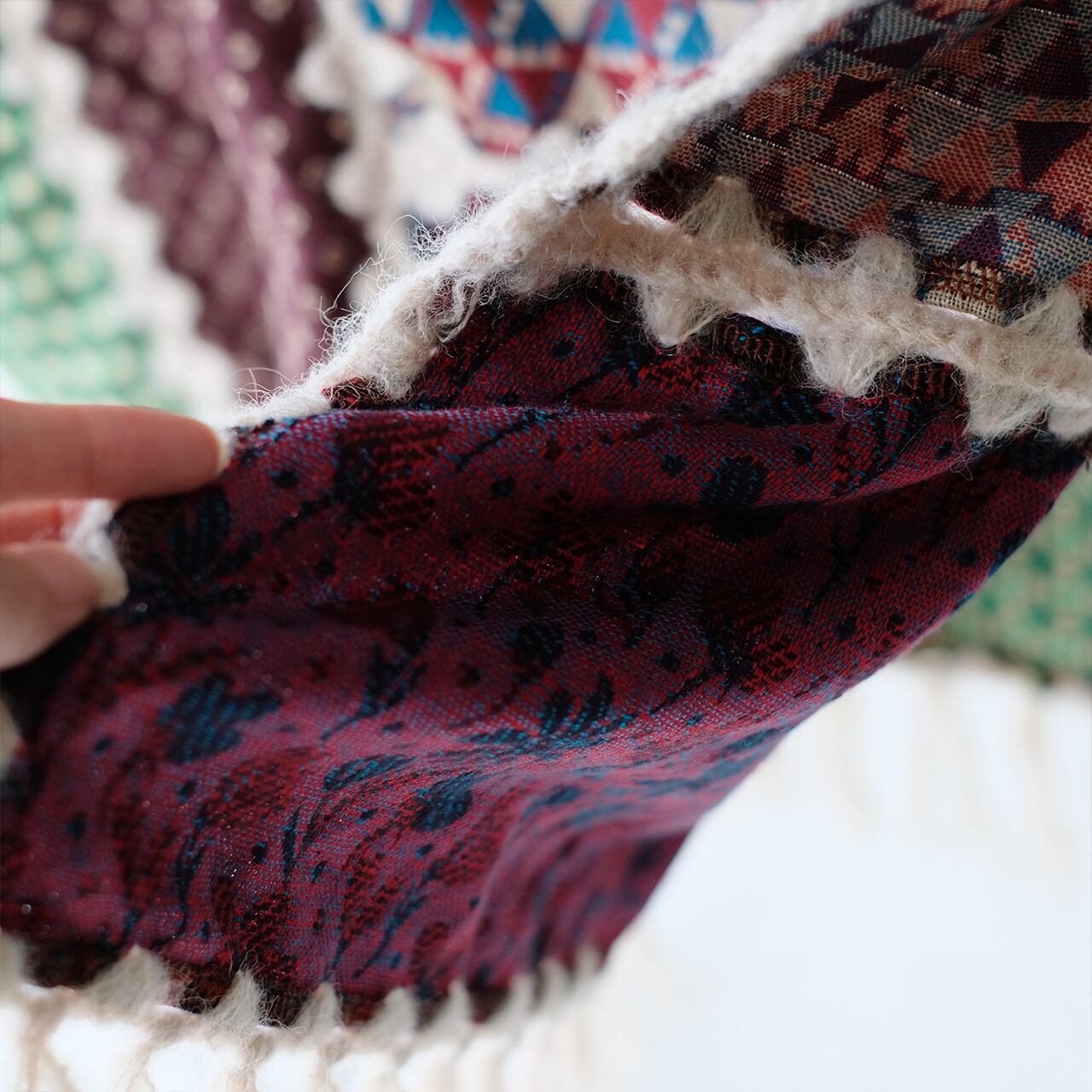 復刻再販】主役級マフラー！柄生地パッチワーク大判ストール（22w-18