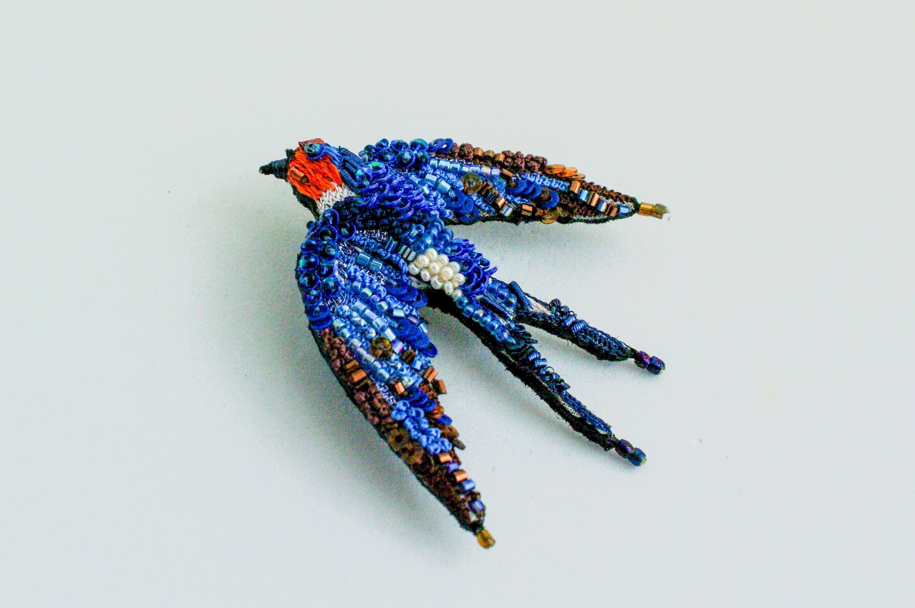 Trovelore　刺繍ブローチFLYING SWALLOW (TRB012) Trovelore 刺繍ブローチFLYING SWALLOW (TRB012) | PAY ID