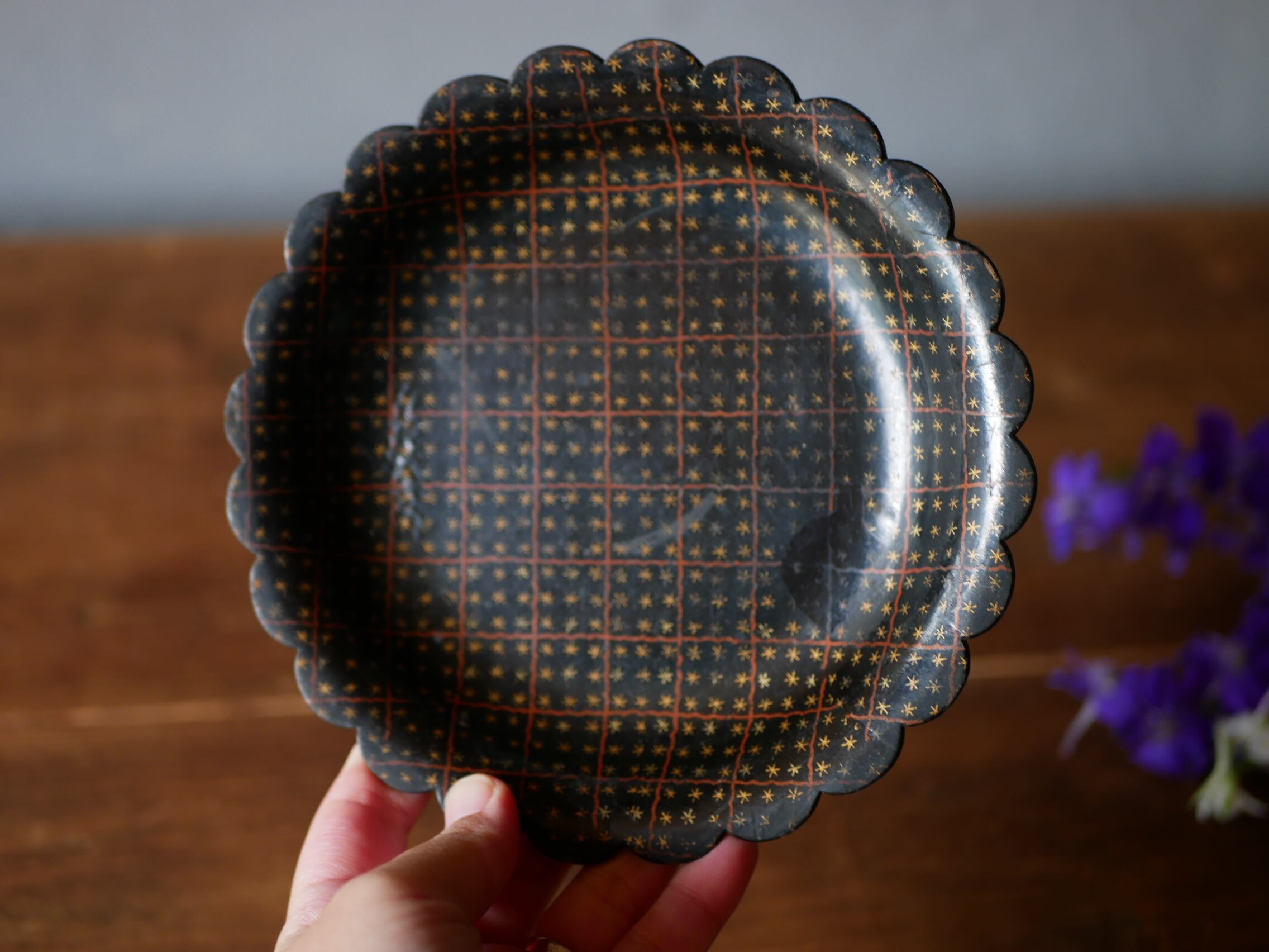 ノワール パピエマシェのプレート1 | フランス アンティーク mamantique