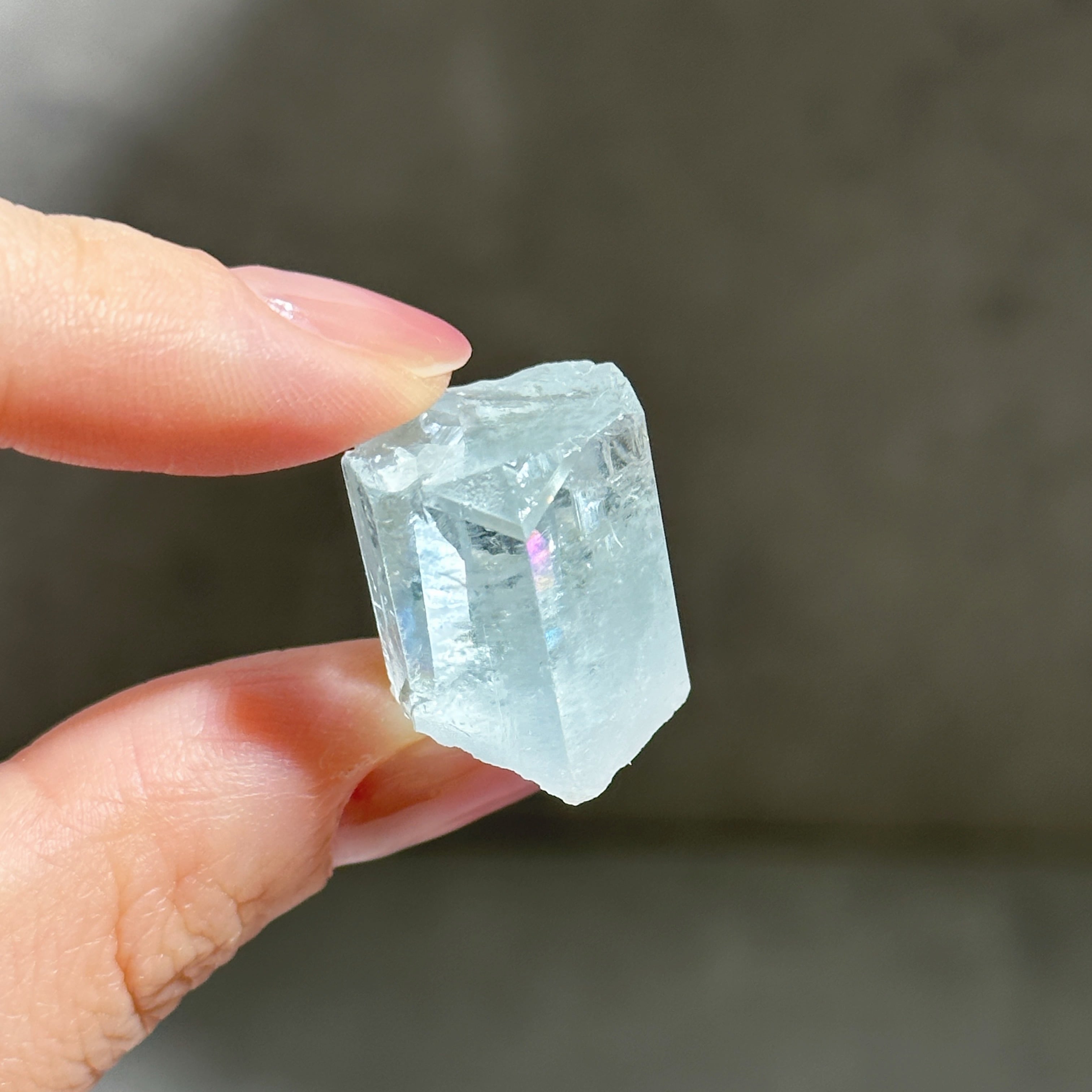 虹抜群◎透明感◎アクアマリン 原石44◇Aquamaline◇天然石