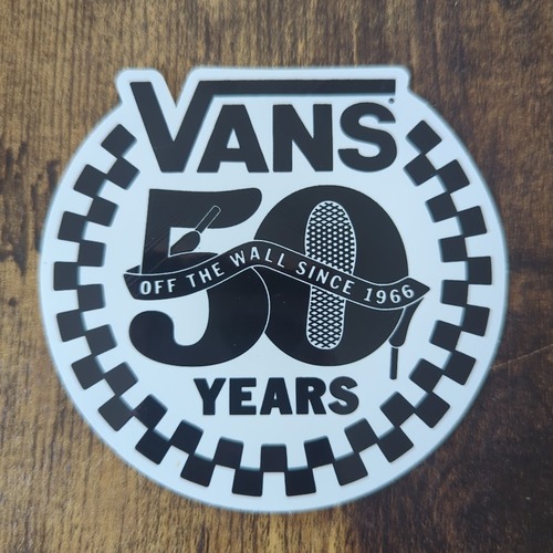 【ST-1044】VANS バンズ スケートボード ステッカー 50 years sticker ホワイト