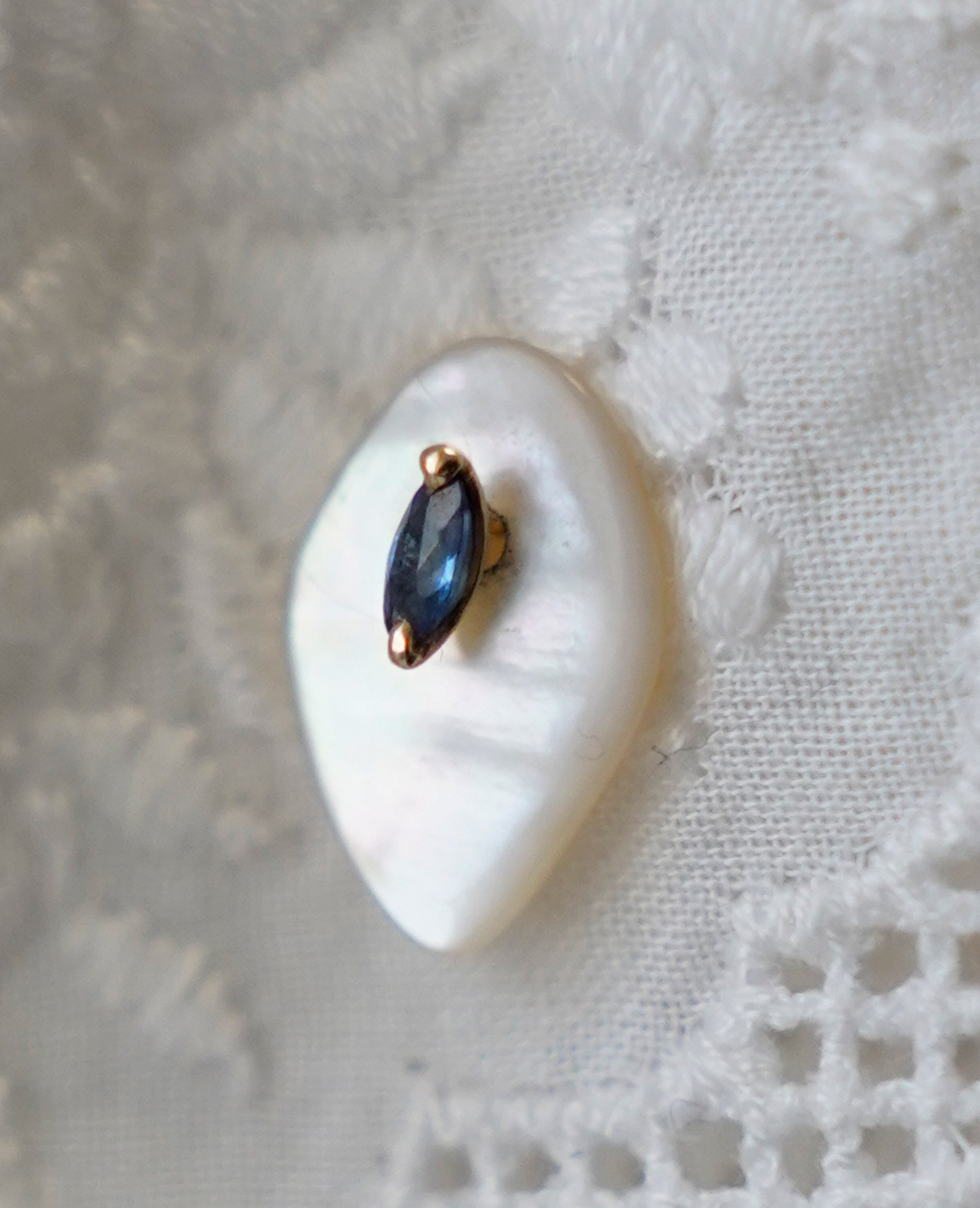 (K10・K18)Birthstone pierced 9月-Sapphire-