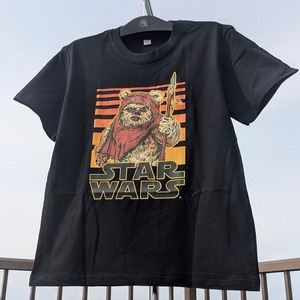 【 STARWARS / スター・ウォーズ  】『 ウィケット 』Ewok / イウォーク / Tシャツ〚アメリカン雑貨 アメトイ〛