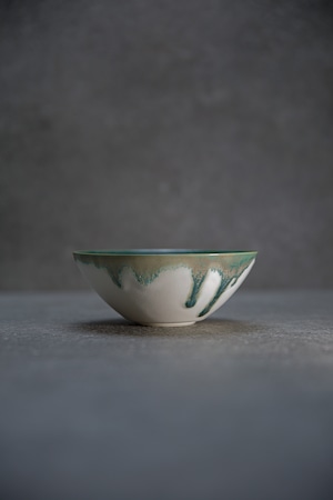 bowl -melty green- M