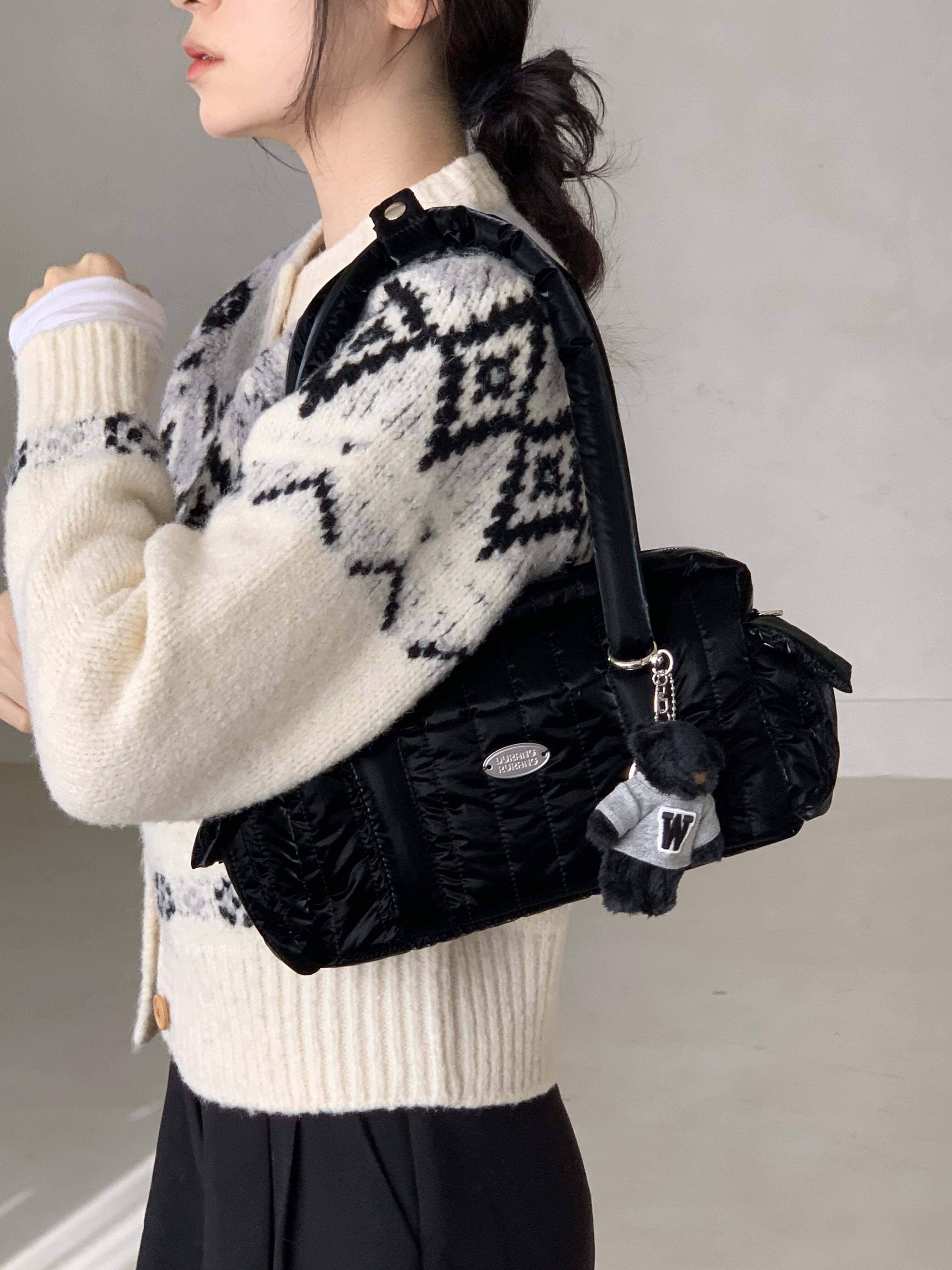 こっそりペアコーデ ハンドバッグ (BLACK)