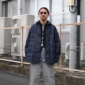 INTERIM(インテリム)襟レザーカバーオール、AUBERGE(オーベルジュ)ヒッコリーストライプパンツコーディネート