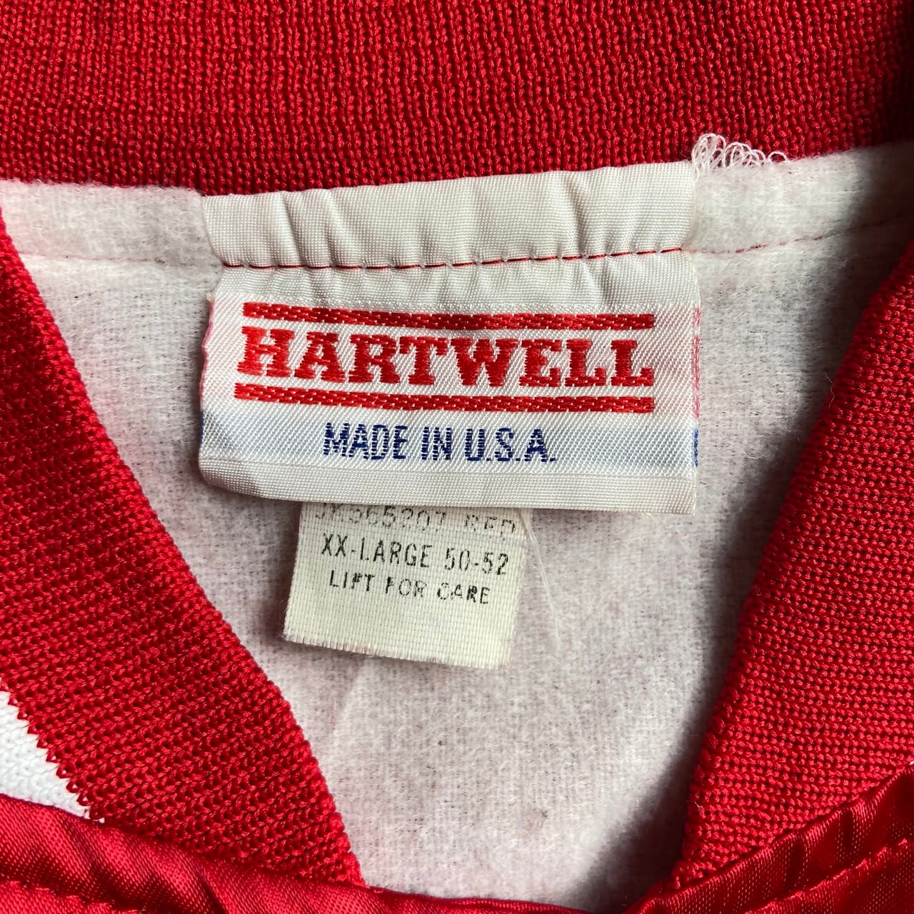 ビッグサイズ USA製 90年代 HARTWELL 企業ロゴ ワッペン バック刺繍 ナイロンスタジャン メンズXXL 古着 ビンテージ ヴィンテージ  レッド 赤 【ナイロンジャケット】【CS2212-50】 | cave 古着屋【公式】古着通販サイト