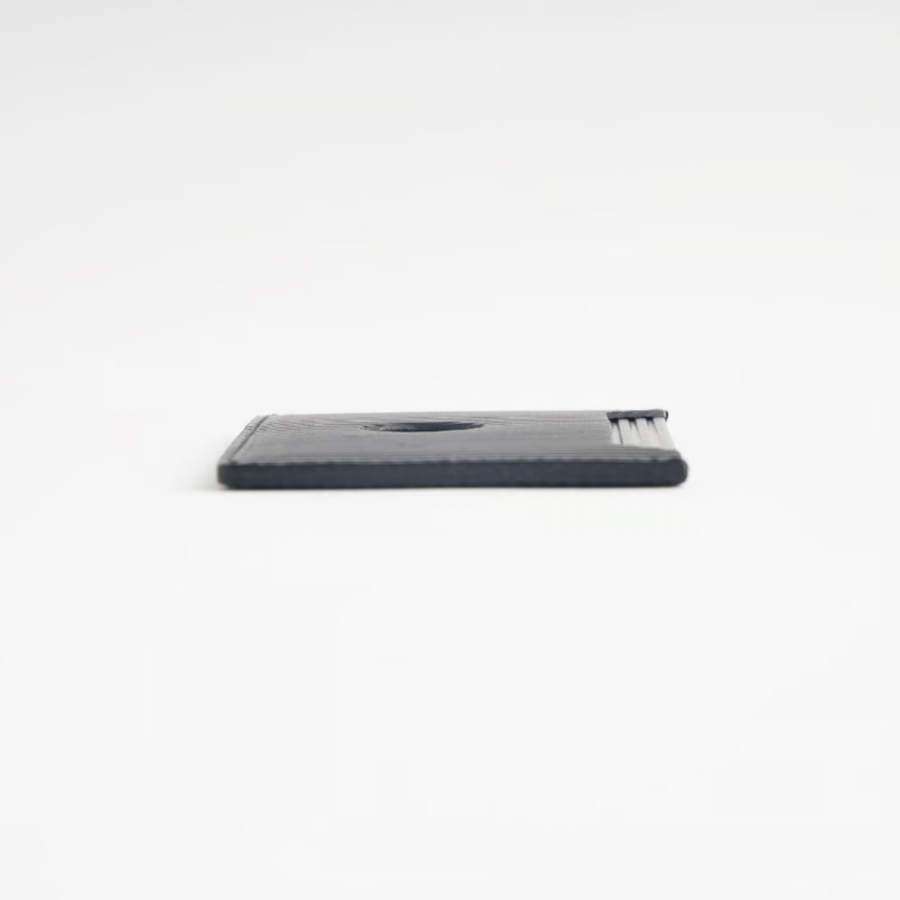 i ro se CARDBOARD PASS CASE