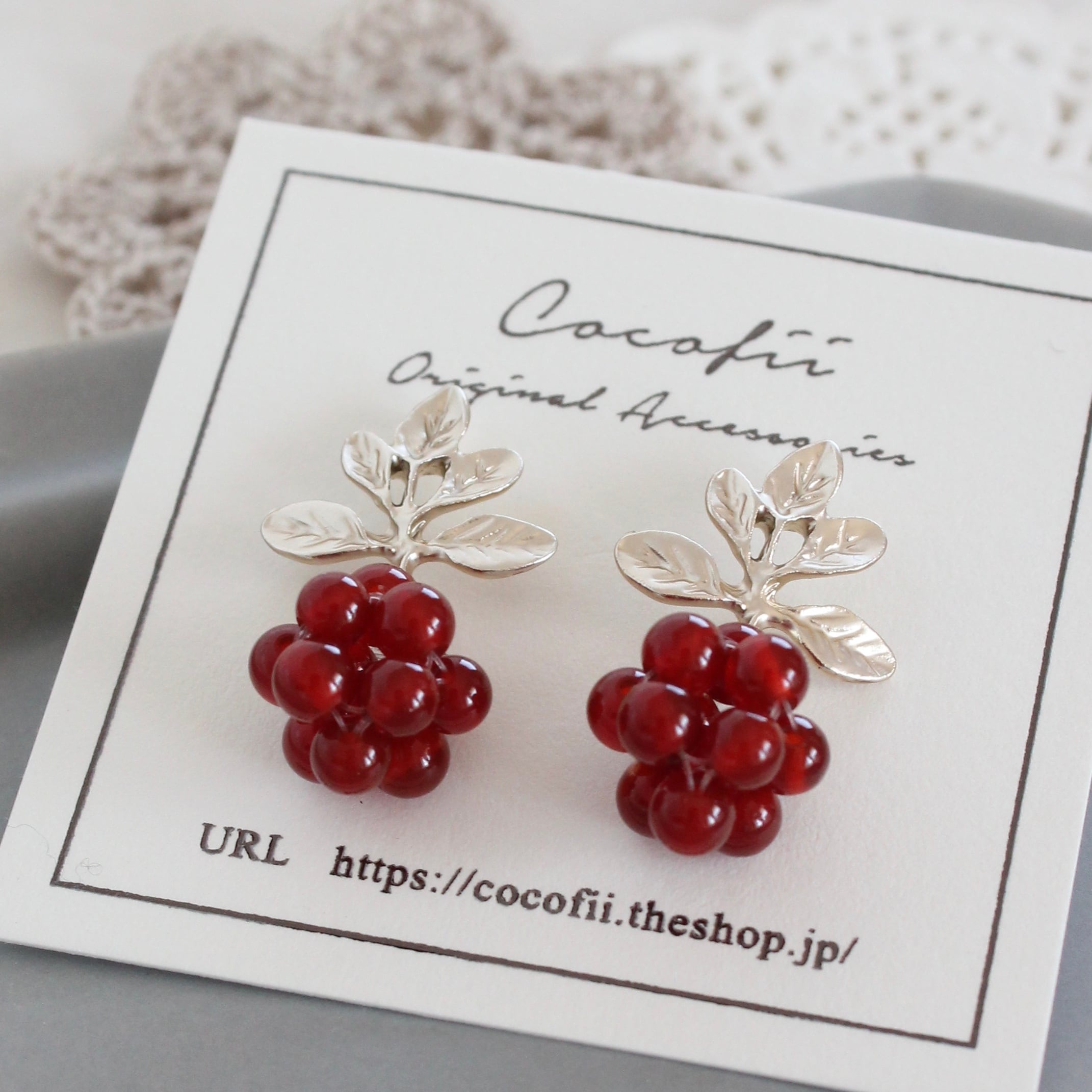 果実の実 レッドアゲートのつぶつぶリーフピアス (イヤリング に変更可